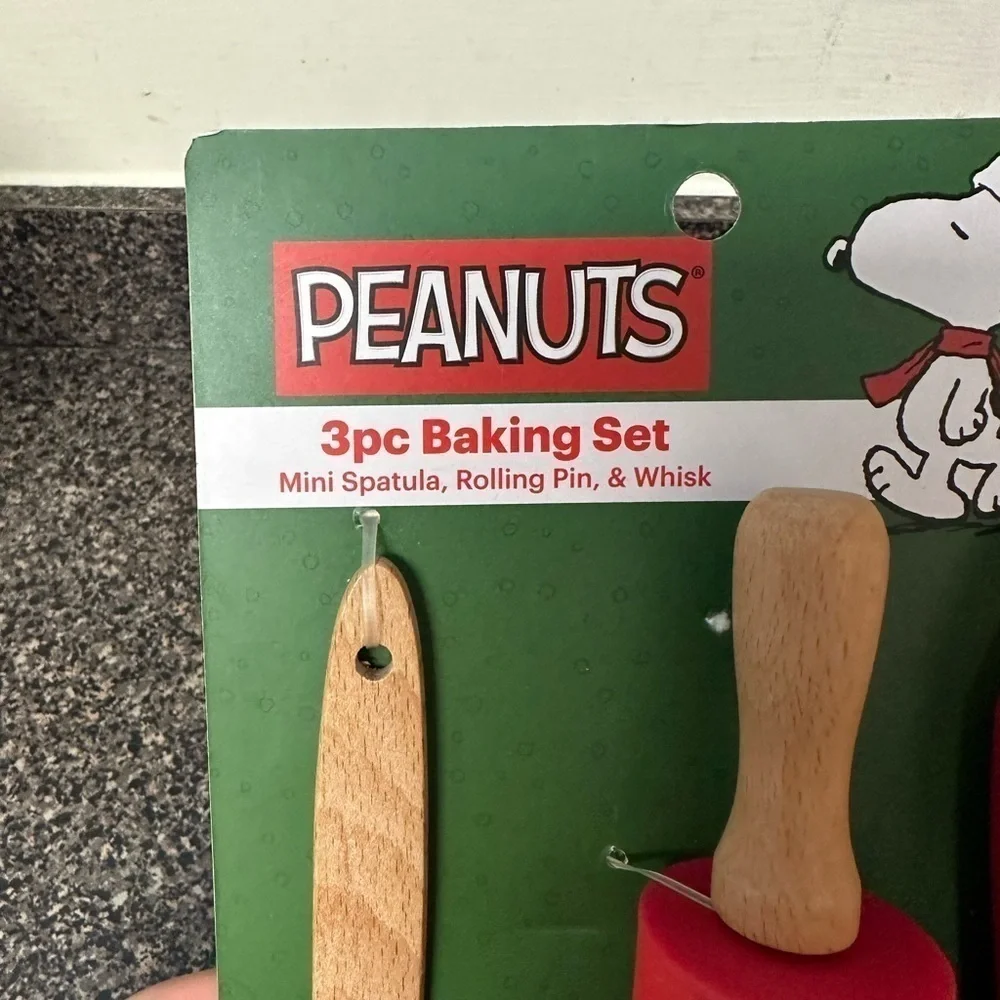 Peanuts brand new